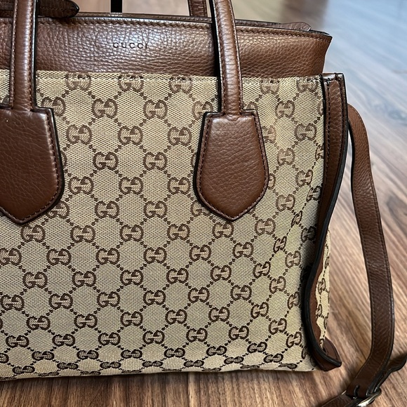 A195 - π―% authentic Gucci tote bag - Picture 6 of 16
